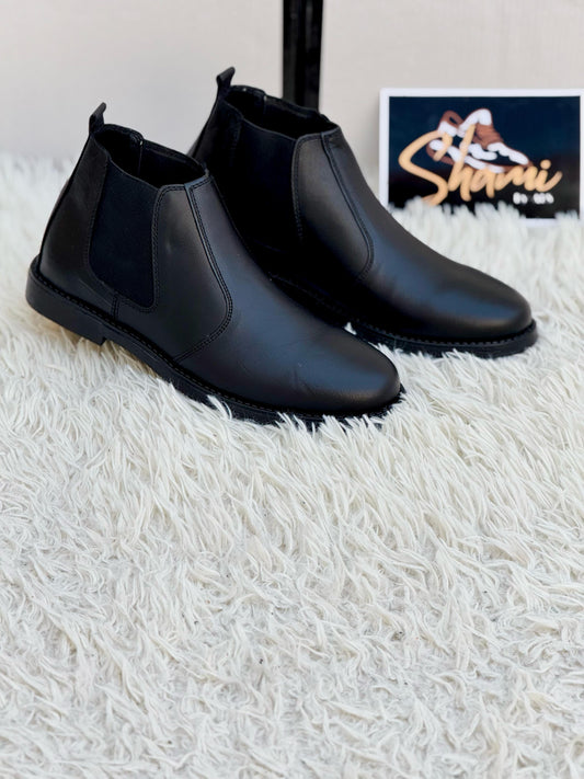 Black Cow Leather Chelsea boots Leather Black casual chelsea 
Premium Quality ☑️